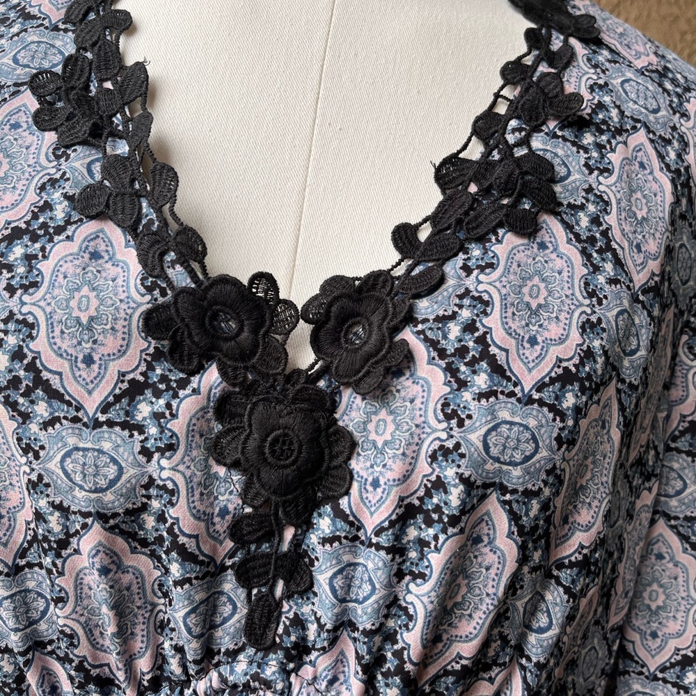 Kobi Halperin Blue and Black Lace Dress - Picture 3 of 9